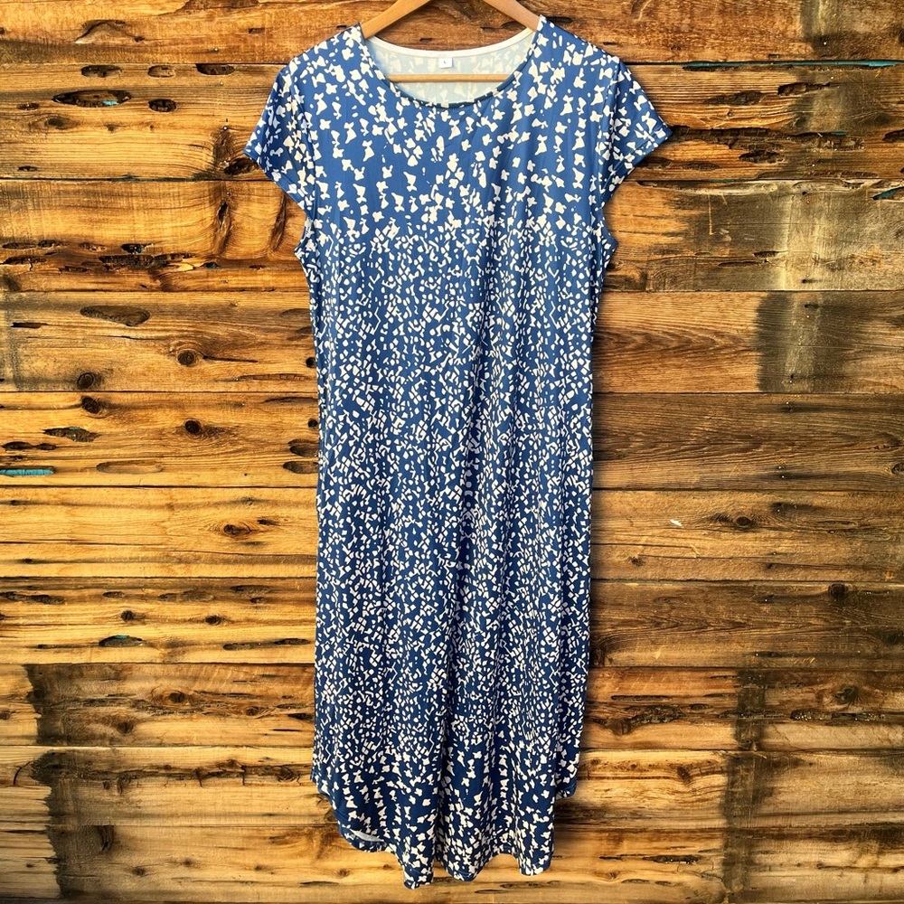 UNBRANDED | Blue and White Patterned Women's Dress L